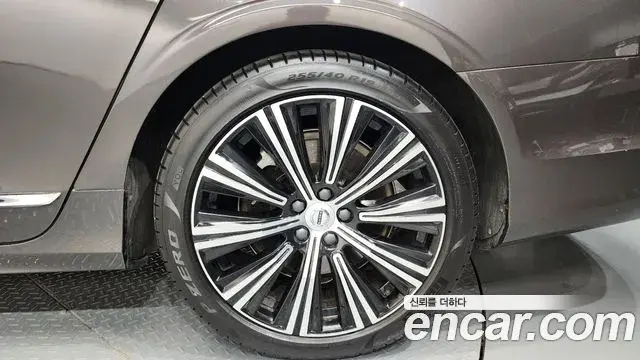 Volvo S90 2023 — ფოტო 13/41