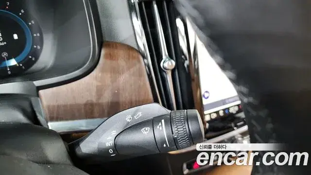Volvo S90 2023 — ფოტო 39/41