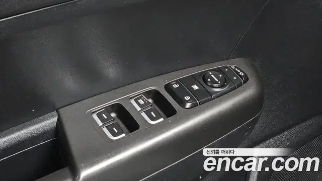 Kia Sportage The Bold 2018 — ფოტო 27/32