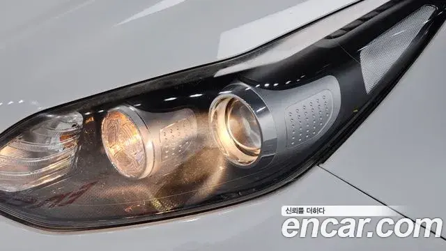 Kia Sportage The Bold 2018 — ფოტო 18/32