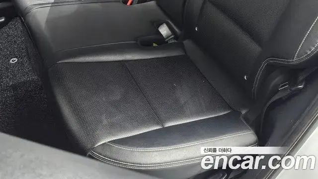 Kia Sportage The Bold 2018 — ფოტო 11/32