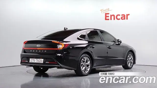 Hyundai Sonata Hybrid 2019 — Photo 11/20