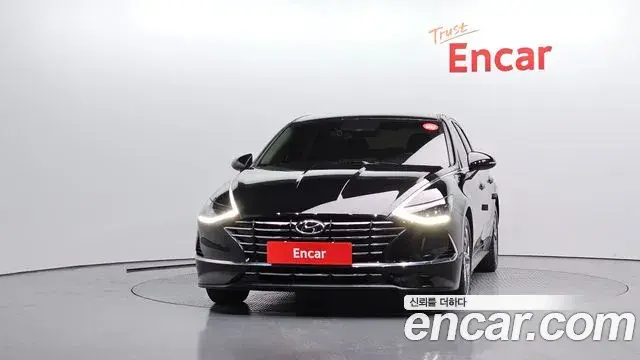 Hyundai Sonata Hybrid 2019 — Photo 19/20