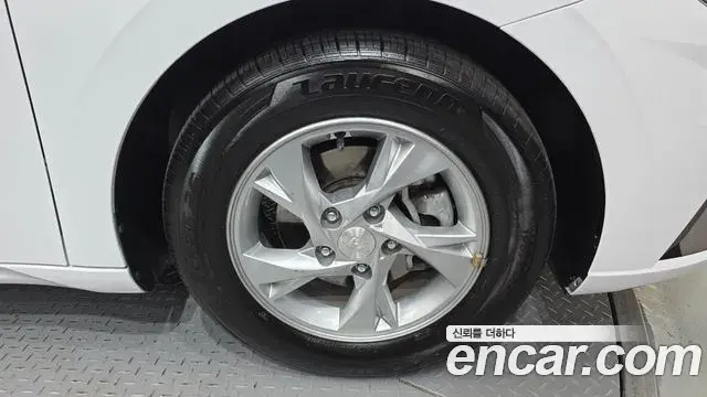 Hyundai The New Avante Hybrid 2020 — Photo 5/30