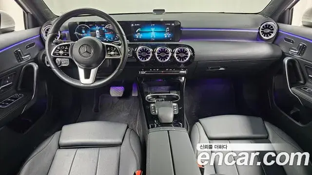 Mercedes-Benz A-Class 2023 — Photo 8/30