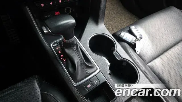 Kia Sportage The Bold 2019 — Photo 17/32