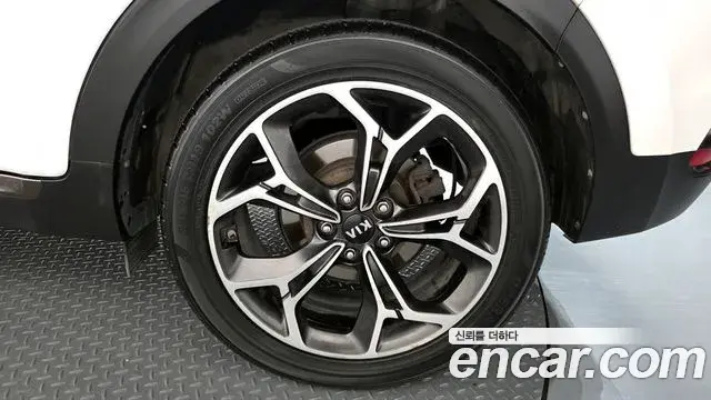 Kia Sportage The Bold 2019 — Photo 31/32