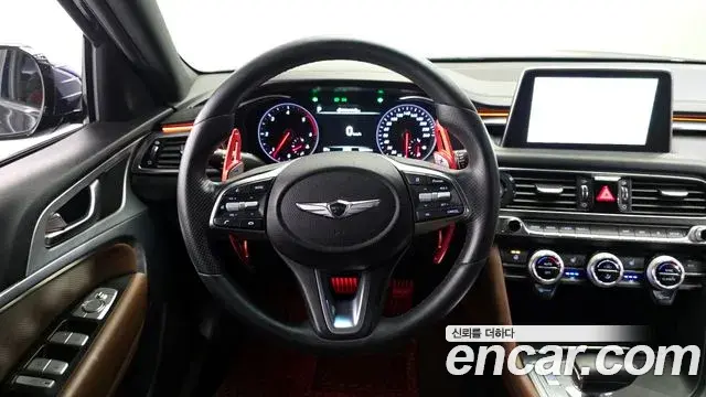 Genesis G70 2018 — Фото 13/20