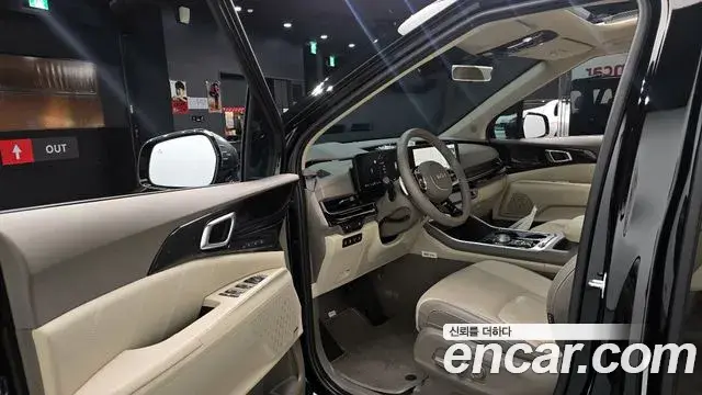 Kia Carnival 2024 — ფოტო 10/20