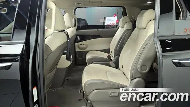 Kia Carnival 2024 — ფოტო 9/20
