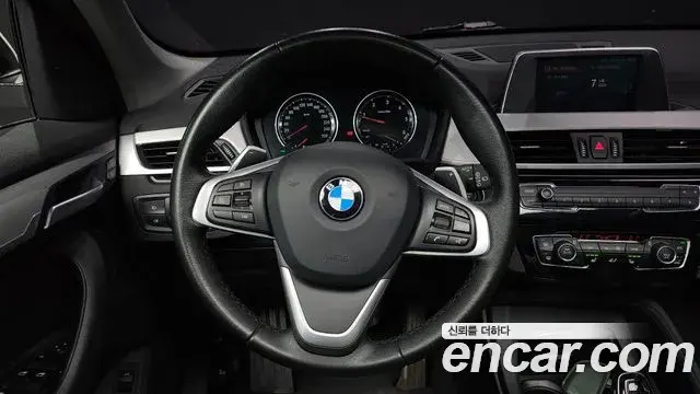 BMW X1 2020 — ფოტო 14/20