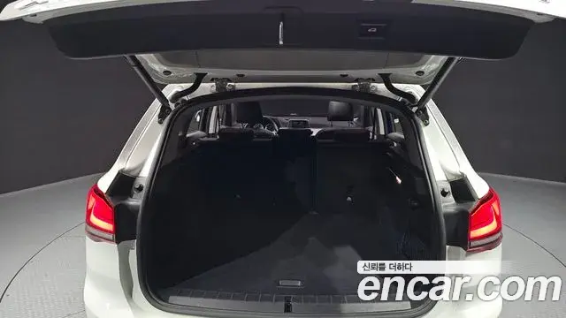 BMW X1 2020 — ფოტო 17/20