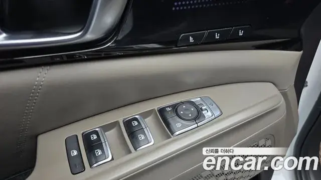 Kia Carnival 2024 — ფოტო 10/32