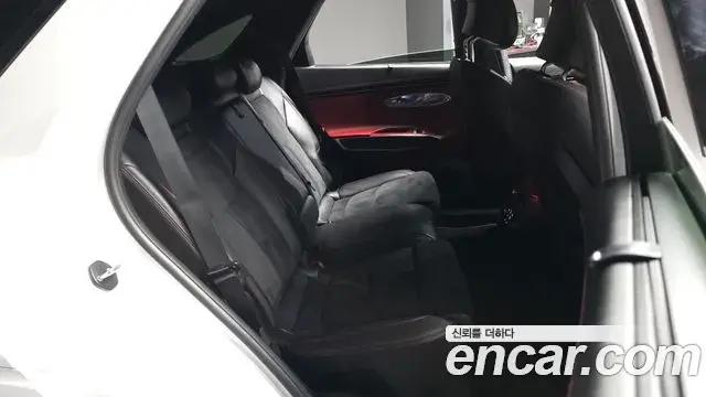 Genesis GV70 2021 — ფოტო 12/20
