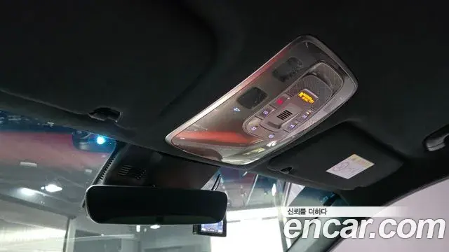 Genesis GV70 2021 — ფოტო 17/20