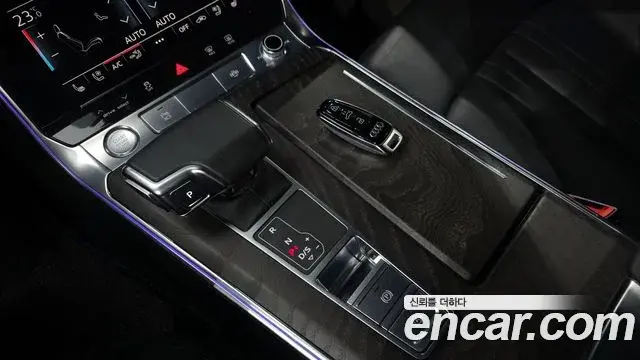 Audi A6 2020 — ფოტო 17/32