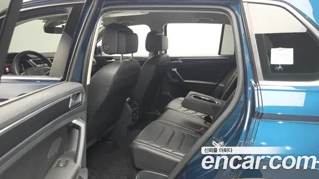 Volkswagen Tiguan 2021 — Şəkil 15/30