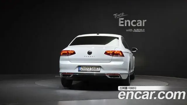 Volkswagen Passat GT 2022 — Şəkil 4/31