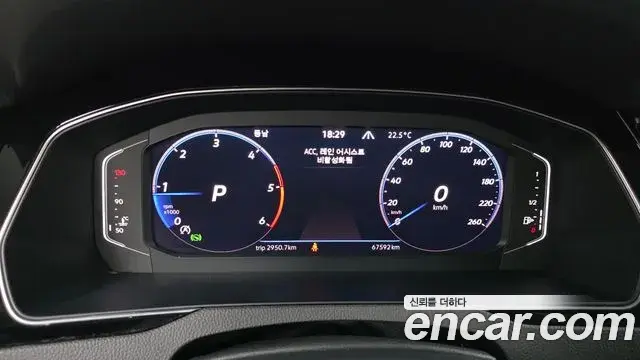Volkswagen Passat GT 2022 — Şəkil 9/31
