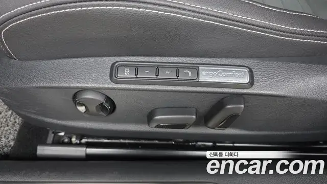 Volkswagen Passat GT 2022 — Şəkil 28/31