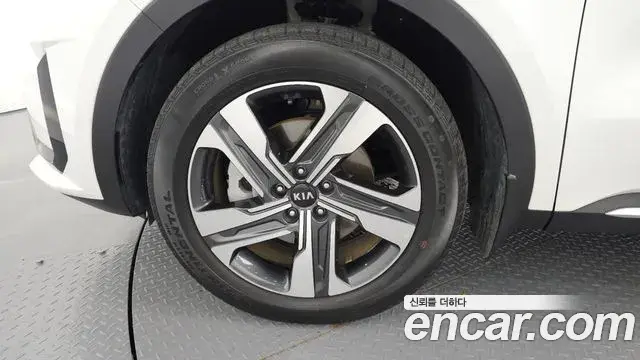 Kia Sorento 2021 — Photo 7/32