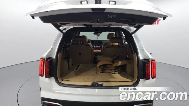 Kia Sorento 2021 — Photo 4/32