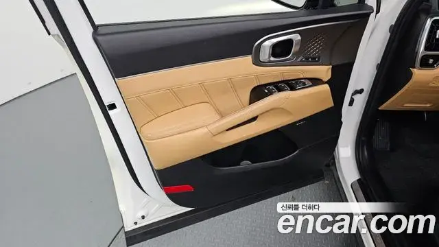 Kia Sorento 2021 — Photo 25/32