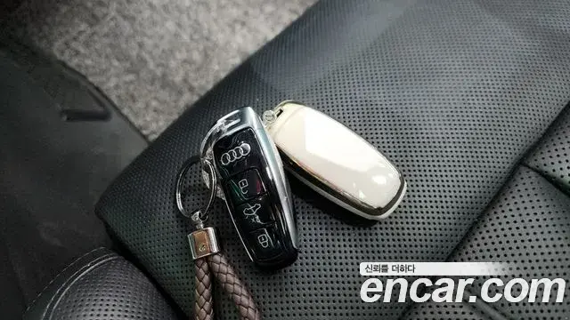 Audi A8 2019 — Şəkil 41/43