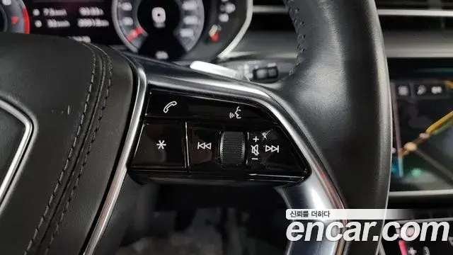 Audi A8 2019 — Şəkil 25/43