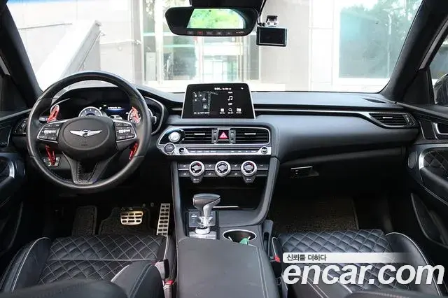 Genesis G70 2019 — ფოტო 1/20