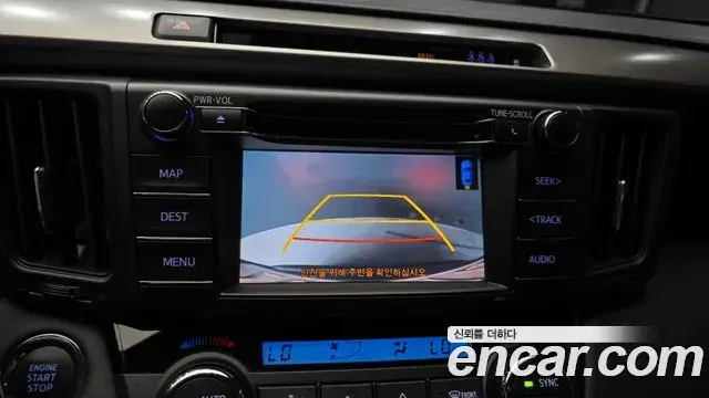 Toyota RAV4 2018 — Photo 14/20