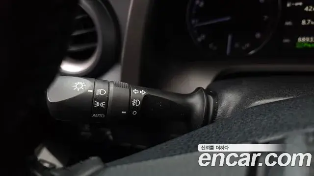 Toyota RAV4 2018 — Photo 19/20