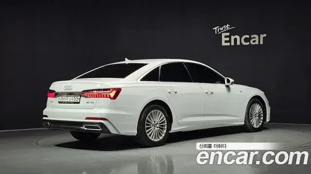 Audi A6 2020 — ფოტო 8/35
