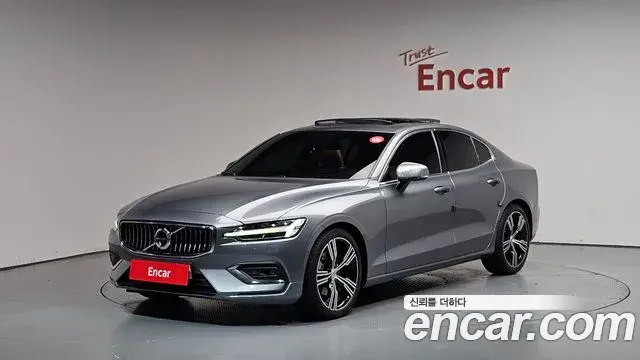 Volvo S60 2019 — Фото 20/20