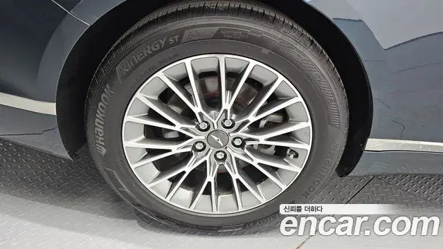 Genesis G80 2022 — Şəkil 12/30