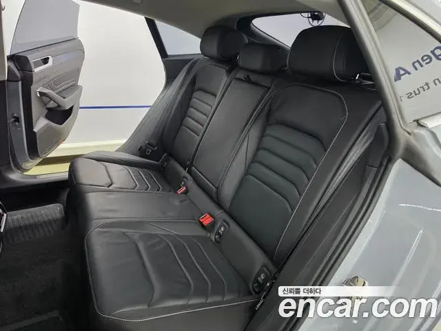 Volkswagen Arteon 2022 — ფოტო 15/20