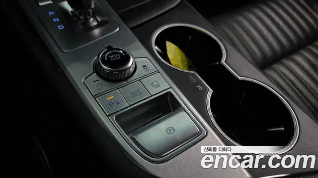 Genesis G70 2018 — ფოტო 26/30