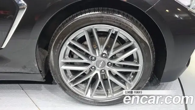 Genesis G70 2018 — ფოტო 30/30