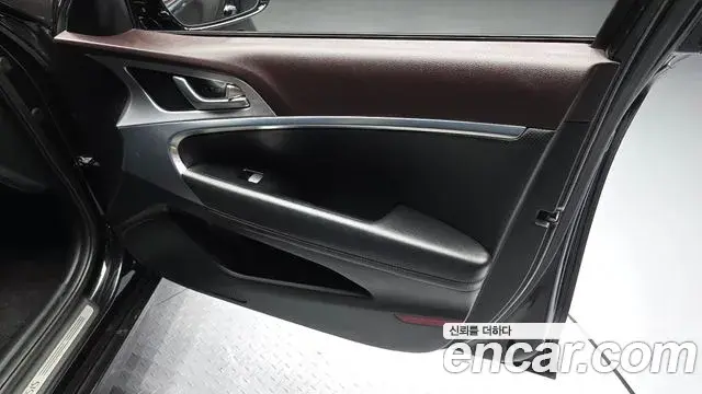 Genesis G70 2018 — ფოტო 6/30