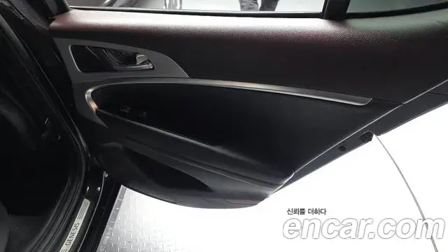 Genesis G70 2018 — ფოტო 16/30