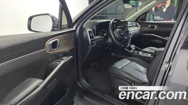 Kia Sorento 2022 — Фото 10/20