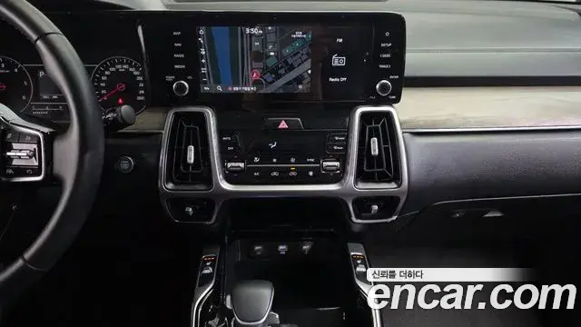 Kia Sorento 2022 — Фото 15/20