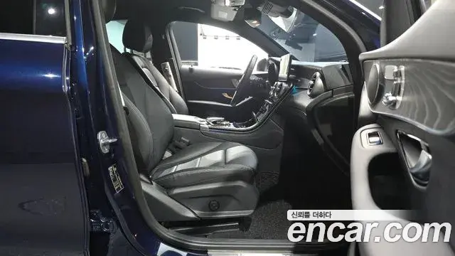 Mercedes-Benz GLC-Class 2019 — Photo 5/31