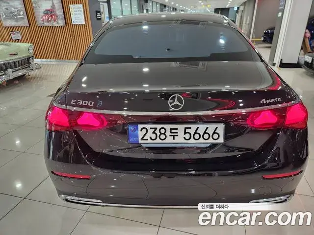 Mercedes-Benz E-Class 2025 — Фото 3/15