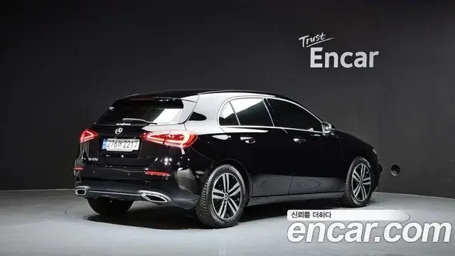 Mercedes-Benz A-Class 2021 — Фото 1/20