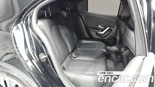Mercedes-Benz A-Class 2021 — Фото 11/20