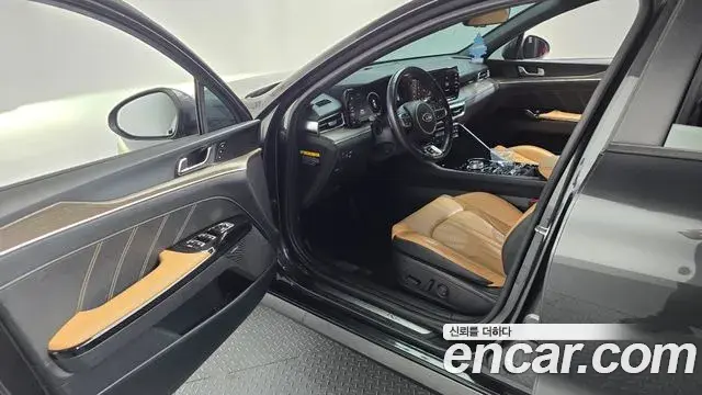 Kia K5 2020 — Photo 7/35