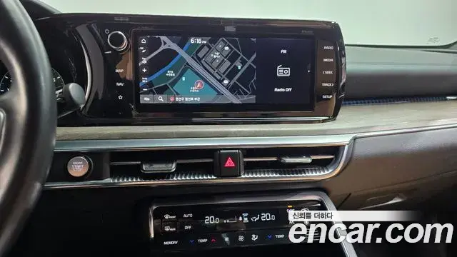 Kia K5 2020 — Photo 8/35