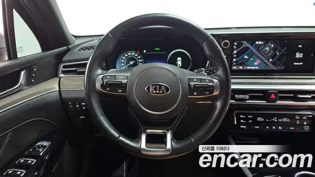 Kia K5 2020 — Photo 34/35