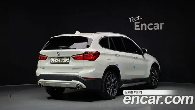 BMW X1 2022 — Фото 2/20